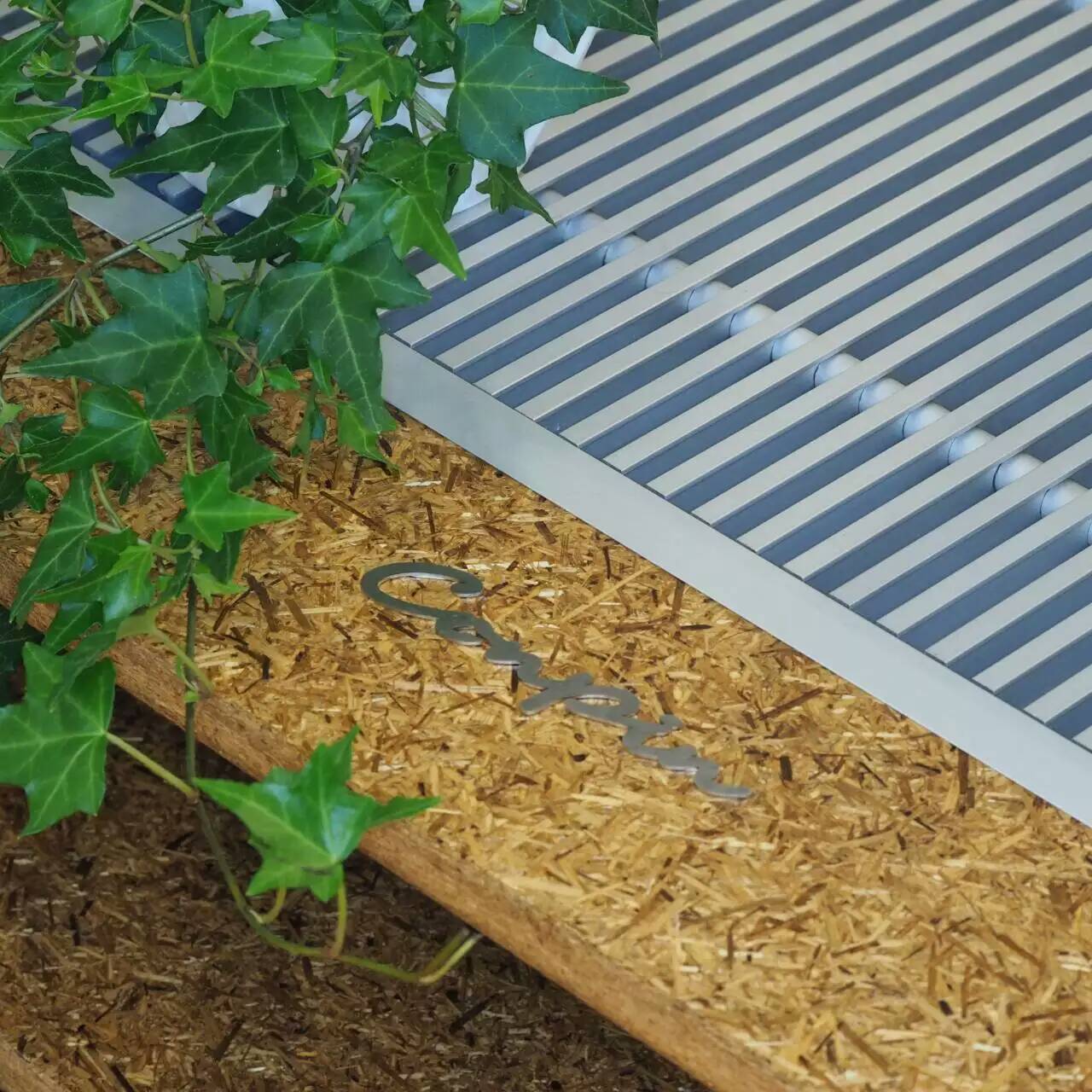 康平明裝、暗裝對流散熱器亮相2016年紐倫堡空調(diào)